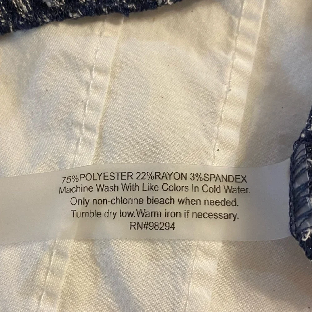 Tunic - Picture 4 of 6